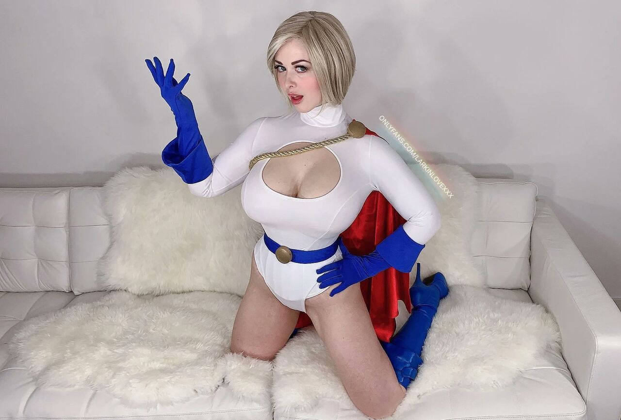  Larkin Love - Power Girl Hentai pt-br 23